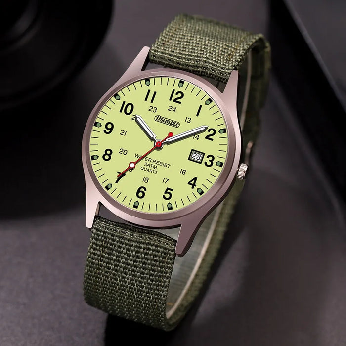Herrenuhr – Leuchtzeiger, Militär-Stil – Produktfoto