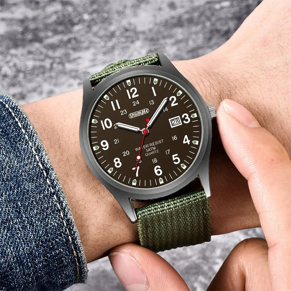 Herrenuhr – Leuchtzeiger, Militär-Stil – Produktfoto